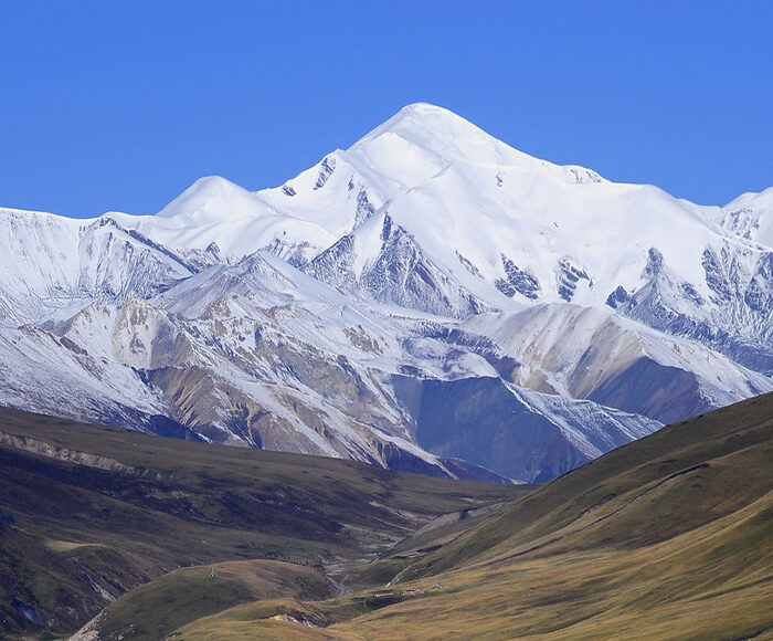 Amnye Machen Trekking